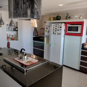 Apartamento com 186m², 3 dormitórios, 4 vagas, no bairro Pio X em Caxias do Sul para Comprar