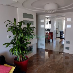 Apartamento com 186m², 3 dormitórios, 4 vagas, no bairro Pio X em Caxias do Sul para Comprar