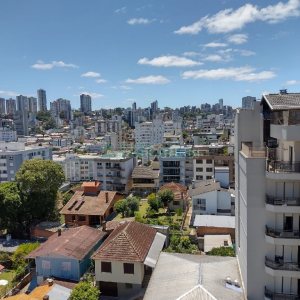 Apartamento com 186m², 3 dormitórios, 4 vagas, no bairro Pio X em Caxias do Sul para Comprar