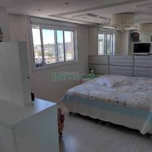 Apartamento com 186m², 3 dormitórios, 4 vagas, no bairro Pio X em Caxias do Sul para Comprar