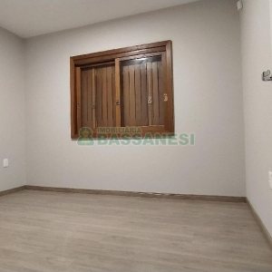 Casa com 185m², 3 dormitórios, 2 vagas, no bairro São Luiz em Caxias do Sul para Comprar