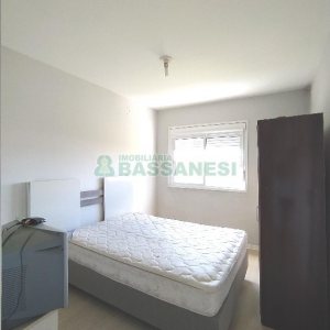 Apto Mobiliado com 52m², 2 dormitórios, 1 vaga, no bairro São Caetano em Caxias do Sul para Comprar