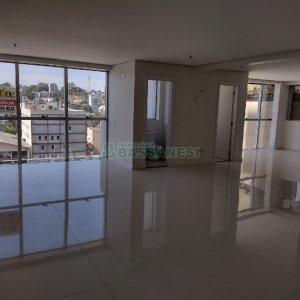 Sala com 86m², 1 vaga, no bairro Centro em Caxias do Sul para Comprar
