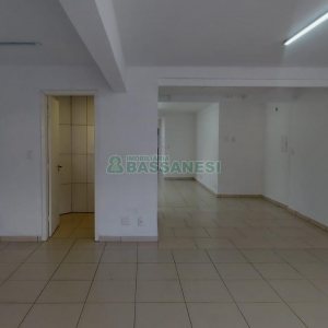 Loja com 110m², no bairro Jardim América em Caxias do Sul para Alugar