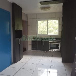 Sobrado com 180m², 2 dormitórios, 1 vaga, no bairro Charqueadas em Caxias do Sul para Comprar