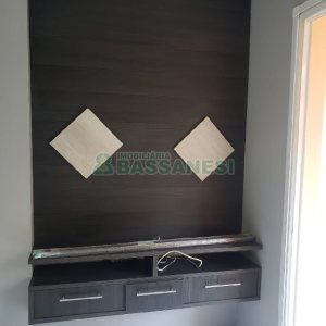 Sobrado com 180m², 2 dormitórios, 1 vaga, no bairro Charqueadas em Caxias do Sul para Comprar