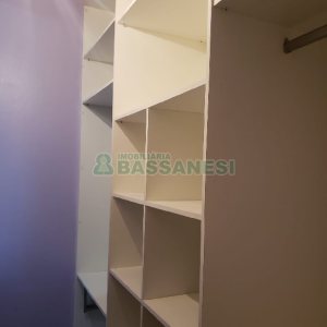 Sobrado com 180m², 2 dormitórios, 1 vaga, no bairro Charqueadas em Caxias do Sul para Comprar