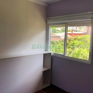 Sobrado com 180m², 2 dormitórios, 1 vaga, no bairro Charqueadas em Caxias do Sul para Comprar