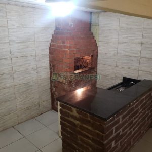 Sobrado com 180m², 2 dormitórios, 1 vaga, no bairro Charqueadas em Caxias do Sul para Comprar