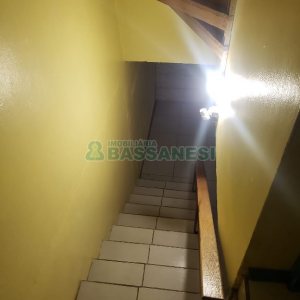 Sobrado com 180m², 2 dormitórios, 1 vaga, no bairro Charqueadas em Caxias do Sul para Comprar