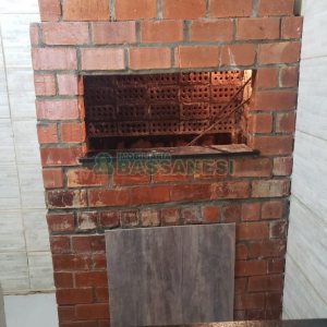 Sobrado com 180m², 2 dormitórios, 1 vaga, no bairro Charqueadas em Caxias do Sul para Comprar