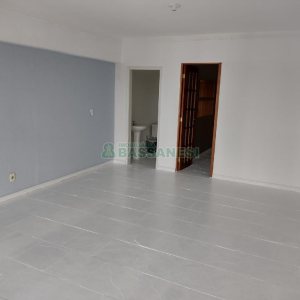 Sala com 39m², no bairro Centro em Caxias do Sul para Comprar