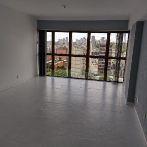 Sala com 39m², no bairro Centro em Caxias do Sul para Comprar