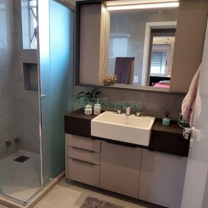 Apto Mobiliado com 116m², 3 dormitórios, 2 vagas, no bairro Santa Catarina em Caxias do Sul para Alugar