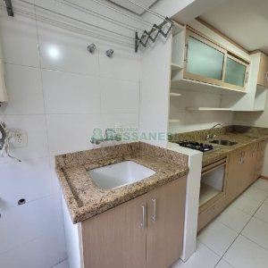 Apartamento com 82m², 2 dormitórios, 2 vagas, no bairro Rio Branco em Caxias do Sul para Comprar