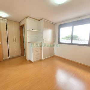 Apartamento com 82m², 2 dormitórios, 2 vagas, no bairro Rio Branco em Caxias do Sul para Comprar