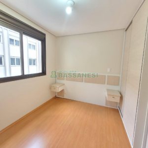 Apartamento com 82m², 2 dormitórios, 2 vagas, no bairro Rio Branco em Caxias do Sul para Comprar