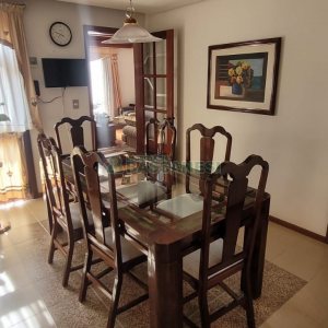 Casa com 672m², 4 dormitórios, 5 vagas, no bairro Bela Vista em Caxias do Sul para Comprar