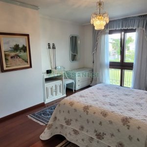 Casa com 672m², 4 dormitórios, 5 vagas, no bairro Bela Vista em Caxias do Sul para Comprar