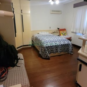 Casa com 672m², 4 dormitórios, 5 vagas, no bairro Bela Vista em Caxias do Sul para Comprar