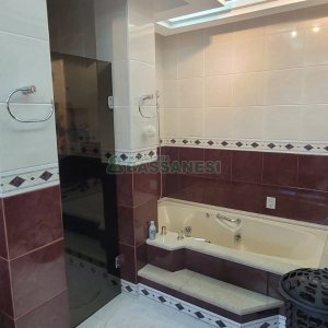 Casa com 672m², 4 dormitórios, 5 vagas, no bairro Bela Vista em Caxias do Sul para Comprar