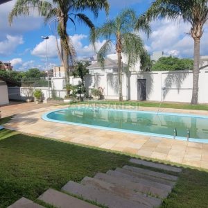 Casa com 672m², 4 dormitórios, 5 vagas, no bairro Bela Vista em Caxias do Sul para Comprar