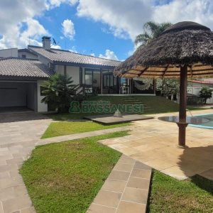 Casa com 672m², 4 dormitórios, 5 vagas, no bairro Bela Vista em Caxias do Sul para Comprar