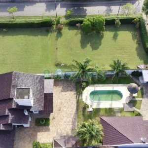 Casa com 672m², 4 dormitórios, 5 vagas, no bairro Bela Vista em Caxias do Sul para Comprar