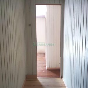 Casa com 90m², 2 dormitórios, 2 vagas, no bairro Planalto em Caxias do Sul para Comprar