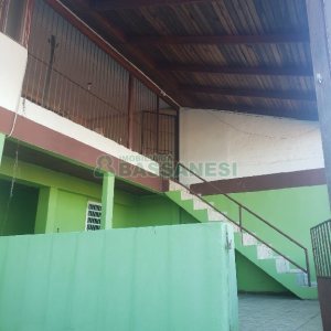 Casa com 252m², 5 dormitórios, no bairro Planalto em Caxias do Sul para Comprar