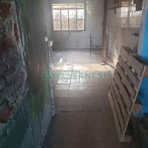 Casa com 252m², 5 dormitórios, no bairro Planalto em Caxias do Sul para Comprar