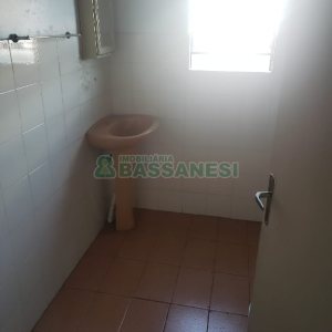 Casa com 252m², 5 dormitórios, no bairro Planalto em Caxias do Sul para Comprar