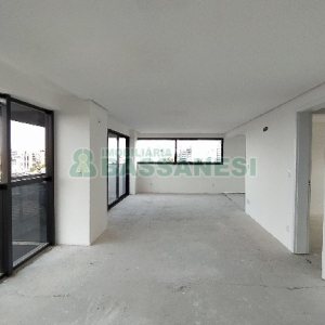 Apartamento com 142m², 3 dormitórios, 3 vagas, no bairro Centro em Caxias do Sul para Comprar