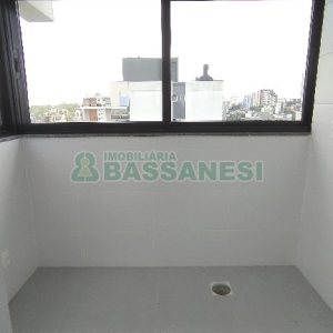 Apartamento com 142m², 3 dormitórios, 3 vagas, no bairro Centro em Caxias do Sul para Comprar