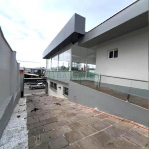 Casa com 215m², 3 dormitórios, 2 vagas, no bairro Bela Vista em Caxias do Sul para Alugar