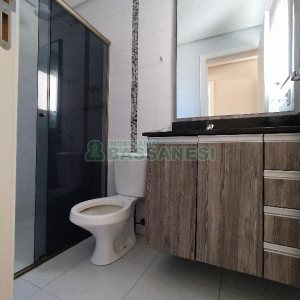 Apto Mobiliado com 59m², 2 dormitórios, 1 vaga, no bairro Panazzolo em Caxias do Sul para Comprar