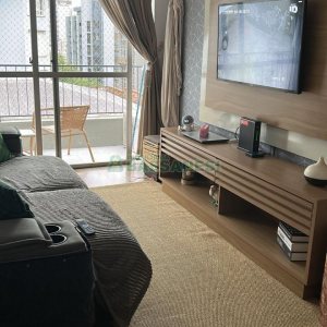 Apto Mobiliado com 68m², 2 dormitórios, 1 vaga, no bairro Centro em Caxias do Sul para Alugar ou Comprar