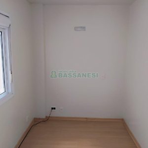 Apartamento com 63m², 2 dormitórios, 2 vagas, no bairro Nossa Senhora da Saúde em Caxias do Sul para Comprar