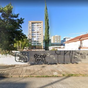 Terreno, no bairro Lourdes em Caxias do Sul para Comprar