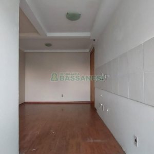 Apartamento com 45m², 2 dormitórios, 1 vaga, no bairro Morada dos Alpes em Caxias do Sul para Comprar