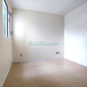 Apartamento com 45m², 2 dormitórios, 1 vaga, no bairro Morada dos Alpes em Caxias do Sul para Comprar