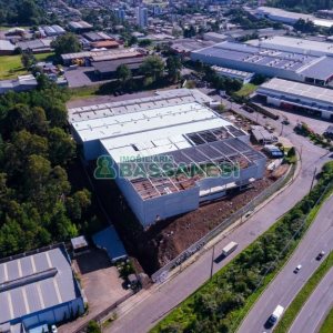Pavilhão com 3682m², no bairro Cidade Nova em Caxias do Sul para Alugar
