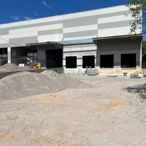 Pavilhão com 3682m², no bairro Cidade Nova em Caxias do Sul para Alugar