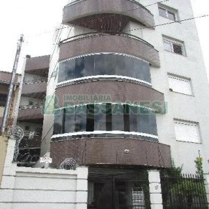 Apto Mobiliado com 93m², 2 dormitórios, 2 vagas, no bairro Cinqüentenário em Caxias do Sul para Alugar