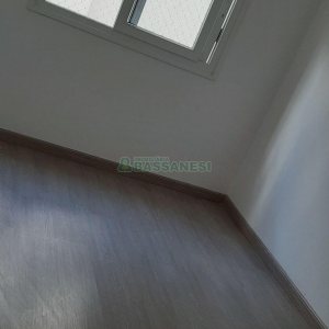 Apto Mobiliado com 93m², 2 dormitórios, 2 vagas, no bairro Cinqüentenário em Caxias do Sul para Alugar