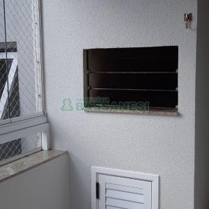Apto Mobiliado com 93m², 2 dormitórios, 2 vagas, no bairro Cinqüentenário em Caxias do Sul para Alugar