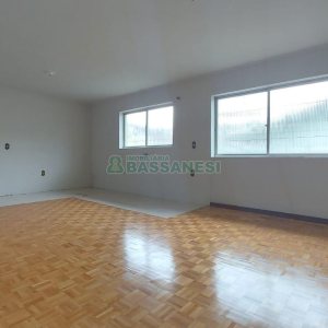 Casa com 283m², 5 dormitórios, 3 vagas, no bairro Jardim América em Caxias do Sul para Alugar ou Comprar