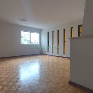 Casa com 283m², 5 dormitórios, 3 vagas, no bairro Jardim América em Caxias do Sul para Alugar ou Comprar