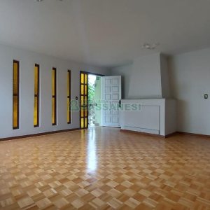 Casa com 283m², 5 dormitórios, 3 vagas, no bairro Jardim América em Caxias do Sul para Alugar ou Comprar