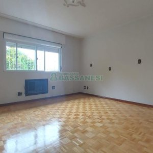 Casa com 283m², 5 dormitórios, 3 vagas, no bairro Jardim América em Caxias do Sul para Alugar ou Comprar